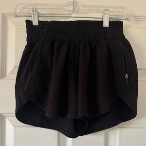 Lululemon Athletica Black Athletic Shorts size S